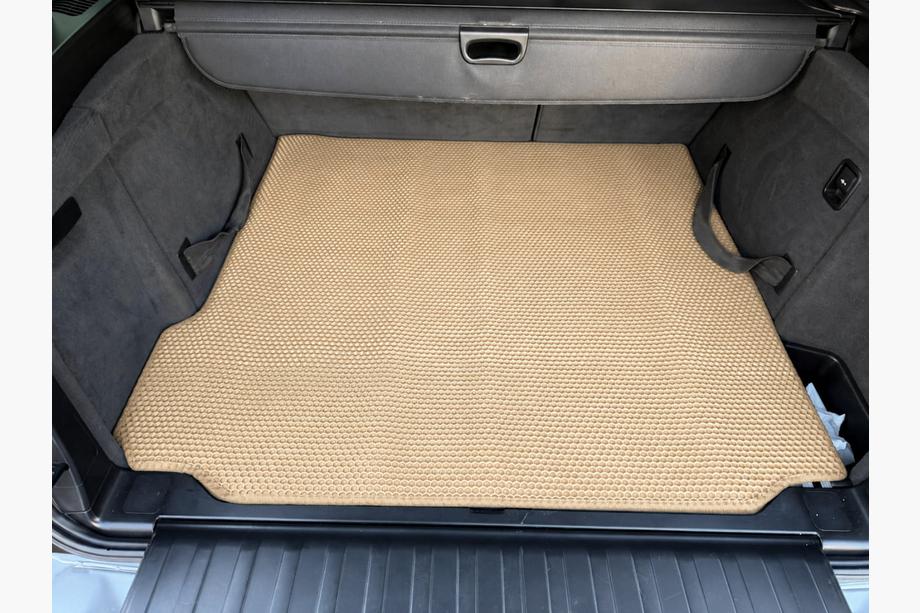 BMW X5 E70 2007–2013 Rubberen kofferbakmat Carsuit (Beige) Image