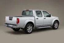 Nissan Navara 2006–2015 Side steps Line (2 stuks, aluminium) foto 1