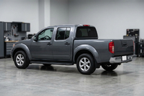 Nissan Navara 2006–2015 Bosphorus Black side steps (2 st., aluminium) foto 1