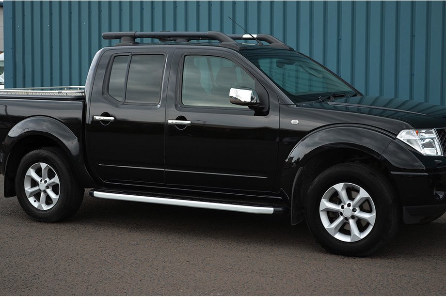 Nissan Navara 2006–2015 Fullmond side steps (2 stuks, aluminium) Image
