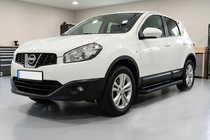 Nissan Qashqai 2010–2014 Allmond Black side steps (2 st., aluminium) foto 1