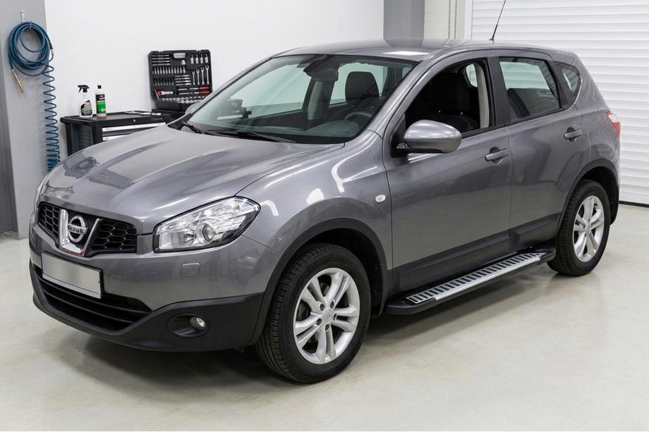 Nissan Qashqai 2010–2014 Side steps Line (2 stuks, aluminium) Image