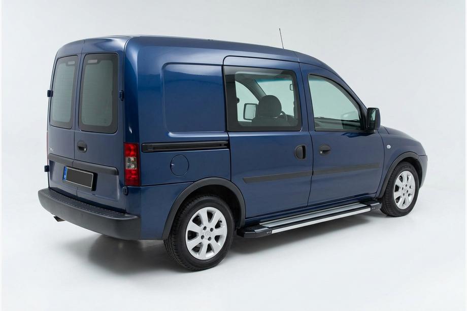 Opel Combo 2002–2012 Rainbow side steps (2 stuks, aluminium) Image