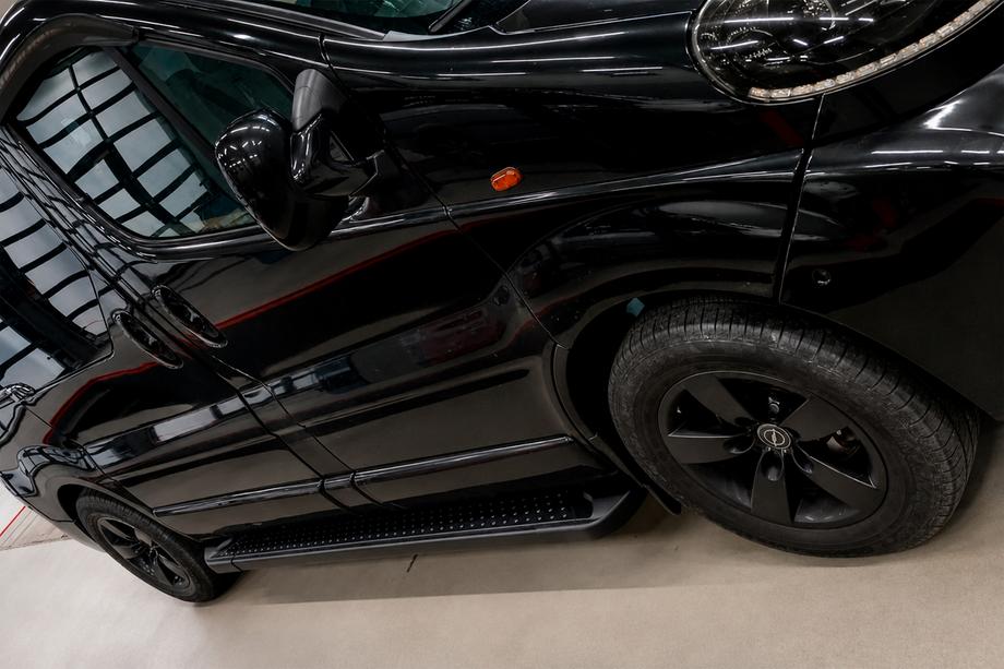 Nissan Primastar 2002–2014 Allmond Black side steps (2 st., aluminium) Lange wielbasis Foto 4