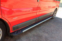 Nissan Primastar 2002–2014 Zijtreden RedLine V1 (2 stuks, aluminium) foto 1