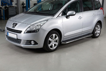Peugeot 5008 2009–2016 Maydos V1 zijtreden (set 2 stuks, aluminium + RVS) foto 1