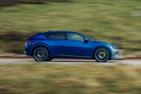 Review van de vernieuwde elektrische crossover Kia EV6 GT 2025 Foto 3