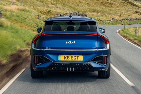 Review van de vernieuwde elektrische crossover Kia EV6 GT 2025 Foto 4