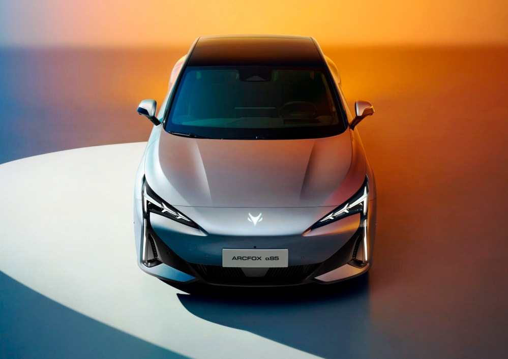Arcfox S5 review: elektrische sedan voor dynamisch rijden