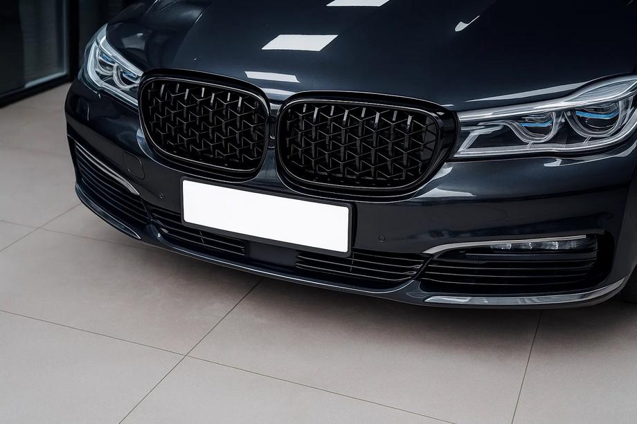 BMW 7 Serie G11/G12 2015–2022 Diamond Black nierroosters (2016-2019, hoogglans zwart) Foto 1