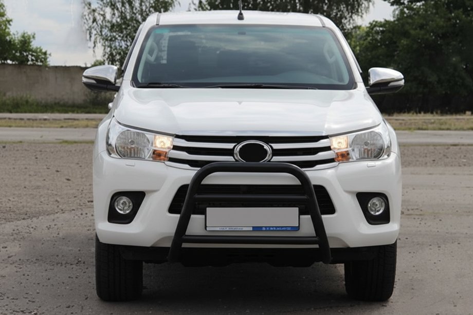 Toyota Hilux 2015– Voorbullbar WT023 Black (RVS) Image