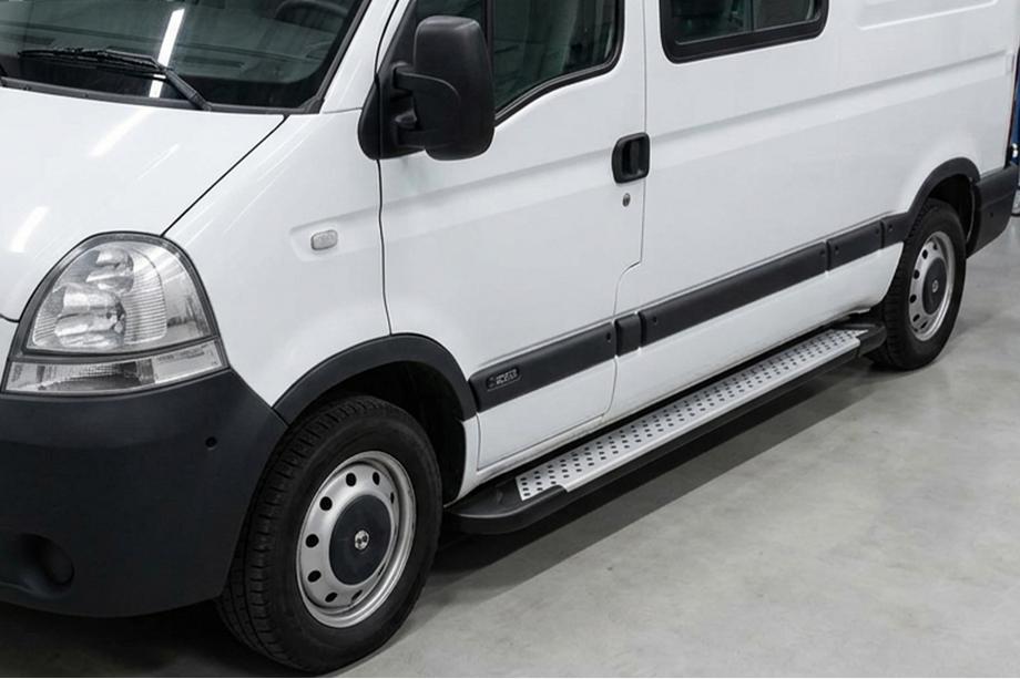 Renault Master 1998–2010 Side steps Allmond Grey (2 stuks, aluminium) Image