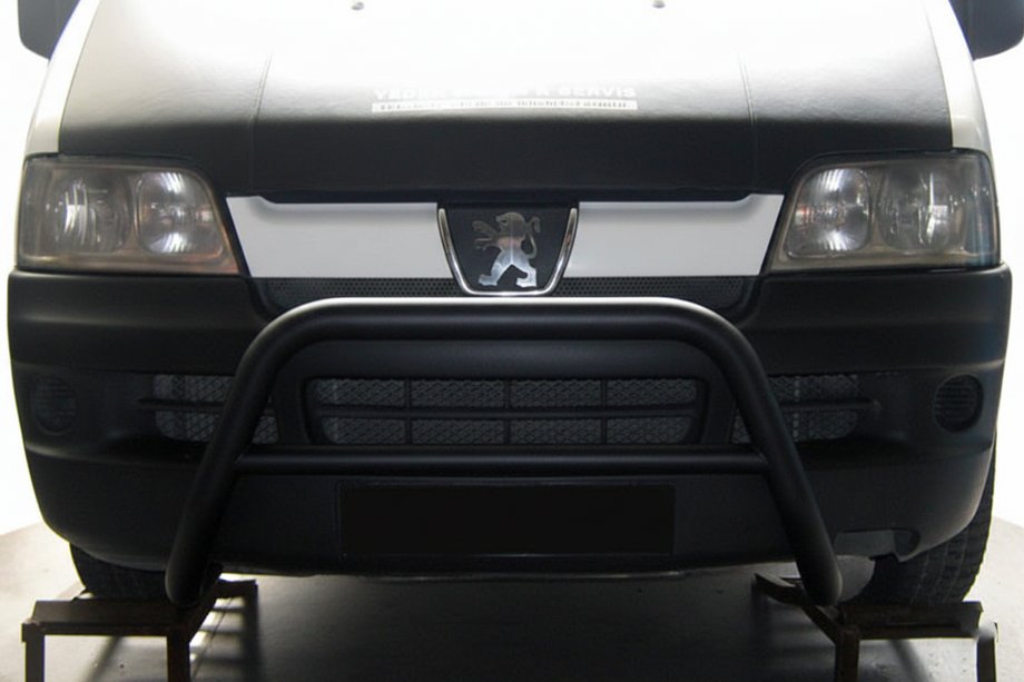 Peugeot Boxer 1994–2006 Bullbar WT005 Black (RVS) Image