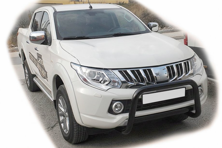 Mitsubishi L200 2015–2024 Bullbar WT005 Black (RVS) Image