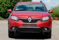 Dacia Sandero 2013–2020 Voorbullbar WT007 Black (RVS) foto 1