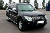 Mitsubishi Pajero Wagon IV 2006–2021 Bullbar QT007 Black (roestvrij staal) foto 1