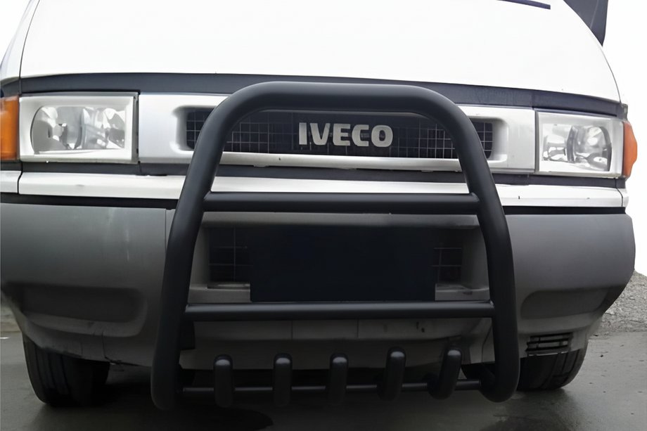 Iveco Daily 1999–2006 Bullbar QT007 Black Image