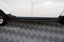 Dacia Duster 2008–2018 Sidebars met inserts Black (2 st., RVS) foto 1