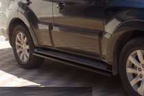 Mitsubishi Pajero Wagon IV 2006–2021 Sidebars Black (2 st., RVS) foto 3