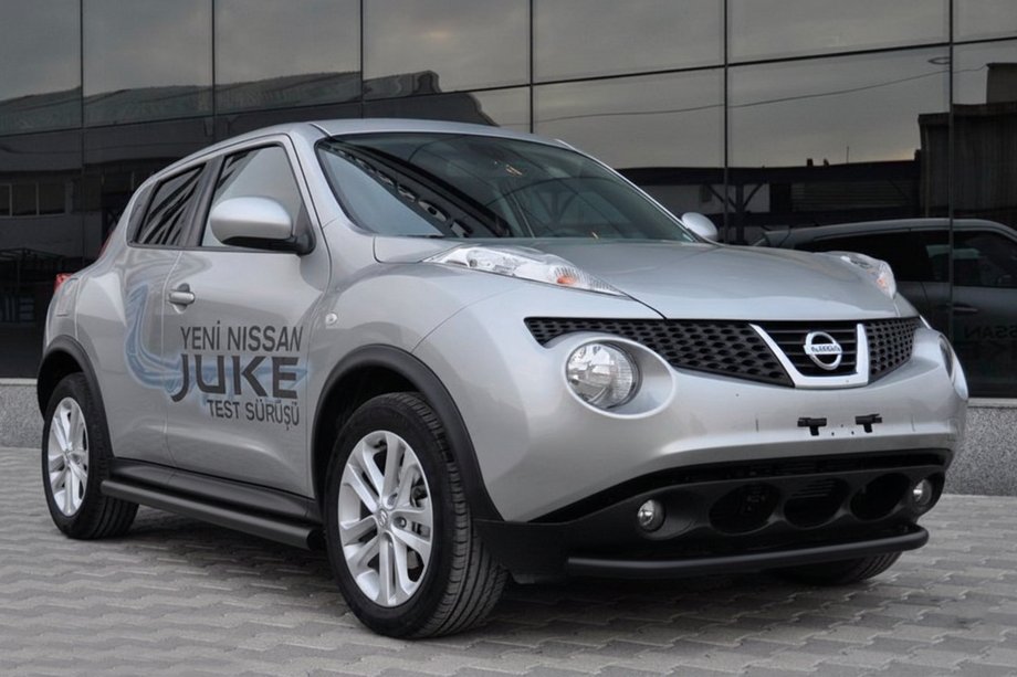 Nissan Juke 2010–2019 Zijbuizen Ø60 Black (2 st., RVS) Image