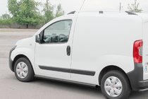 Fiat Fiorino/Qubo 2008–2024 Sidebars Ø60 Black (2 stuks, RVS) foto 1