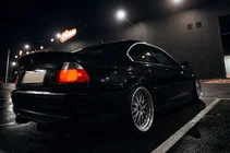 BMW 3 Serie E46 1998–2006 CSL-Style V3 spoiler (voor SD, hoogglans zwart) foto 6