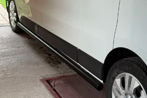 Nissan Primastar 2002–2014 Zijbuizen BB002 Black (2 st., RVS) foto 2