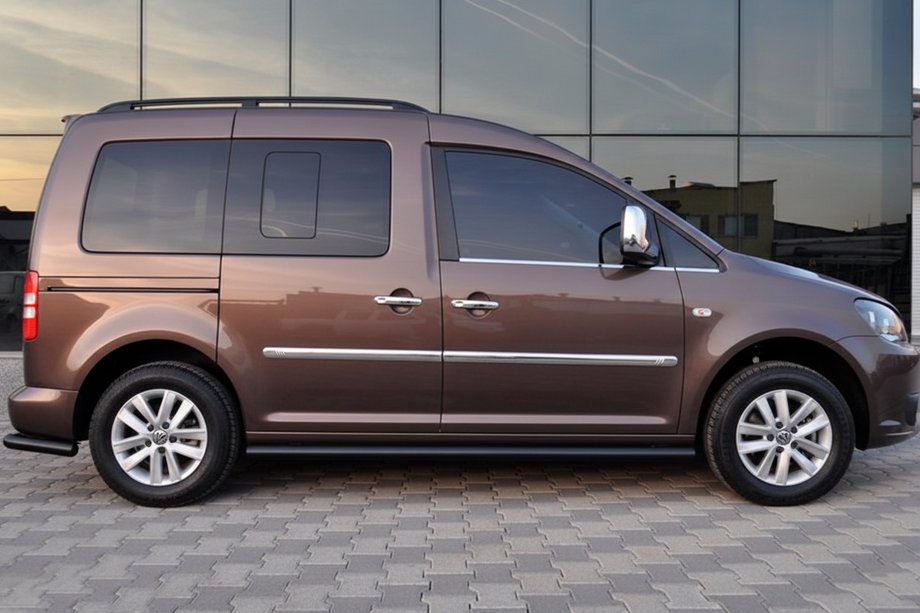 Volkswagen Caddy 2004–2010 Sidebars BB001 Black (2 stuks, RVS) Ø60, standaard basis Foto 9