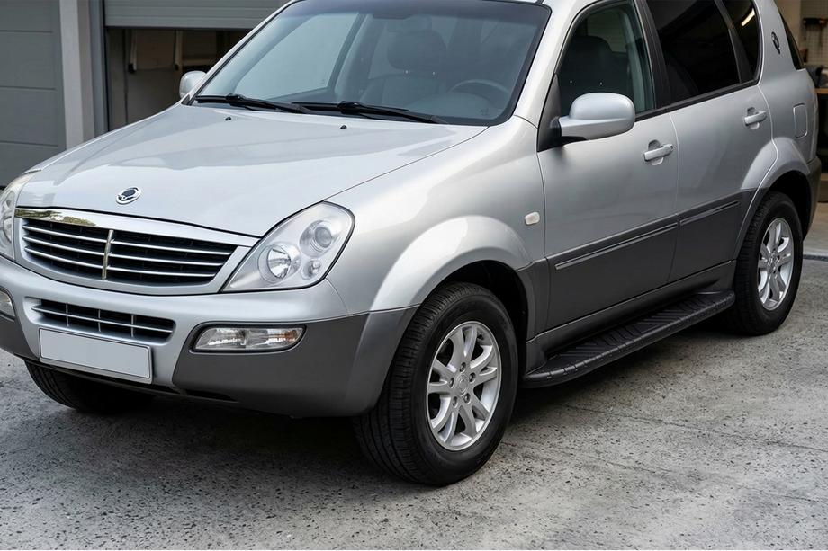 SsangYong Rexton I 2001–2017 Bosphorus Black side steps (2 st., aluminium) 2005-2012 Image