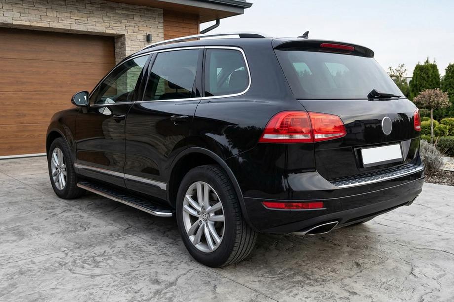 Volkswagen Touareg 2010–2018 Maydos V1 side steps (set van 2, aluminium/RVS) Image