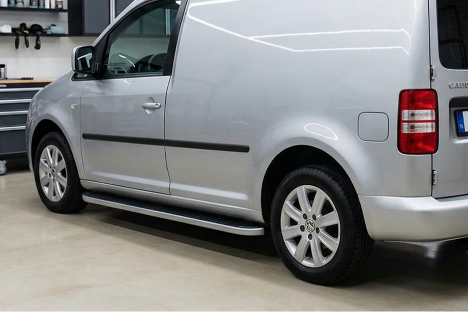 Volkswagen Caddy 2010–2015 Tayga side steps (2 stuks, aluminium) Image