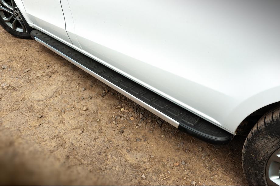 Mercedes Vito/V-klasse W447 2014– Duru side steps (2 stuks, aluminium) Korte en middellange wielbasis Image
