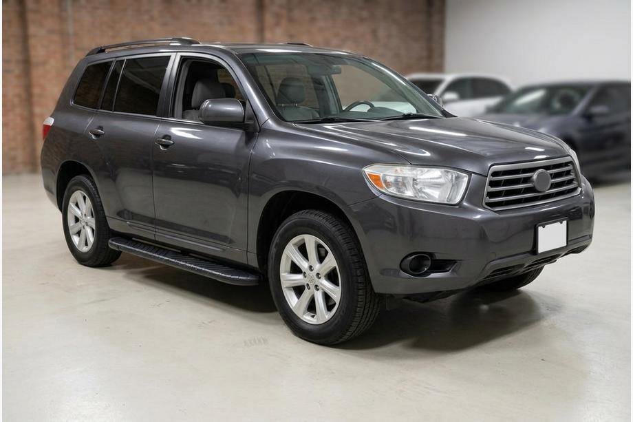 Toyota Highlander 2008–2013 Bosphorus Black side steps (2 st., aluminium) Image