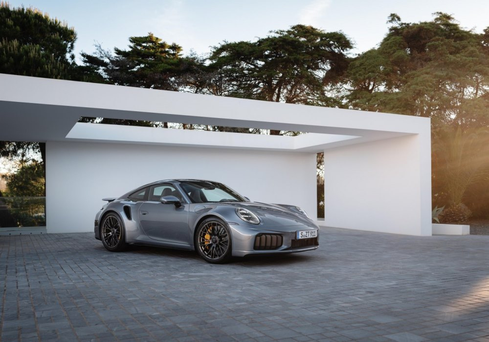 Review Porsche 911 Turbo S T-Hybrid: de krachtigste productie-911