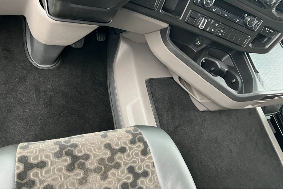Volvo FH 2012– Premium stoffen automatten (Zwart) Foto 3