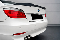 BMW 5 Serie E60/E61 2003–2010 M4-Style V-2 spoiler (hoogglans zwart) foto 1