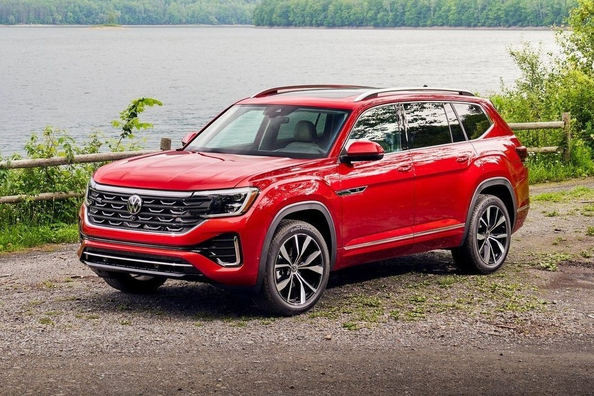 Vernieuwde Volkswagen Atlas: review van de ruime gezinscrossover Foto 4