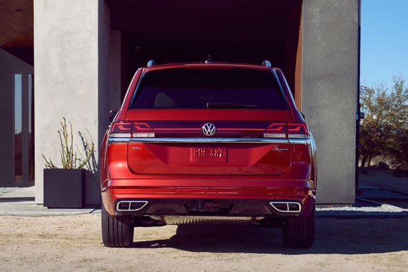 Vernieuwde Volkswagen Atlas: review van de ruime gezinscrossover Foto 3