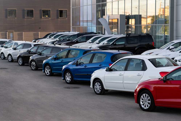Nieuw of tweedehands: welke auto is het beste voor beginners?
