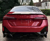 BMW 5/i5 Serie G60/G60E/G61 2023– Achterbumper diffuser Gloss Black (voor M-Sport) foto 1