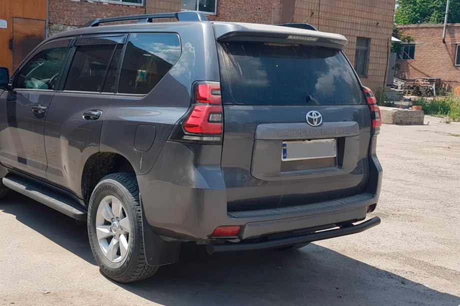 Toyota Land Cruiser Prado 150 2009–2023 Achterbeschermbeugel AK002 Black (RVS) Foto 2