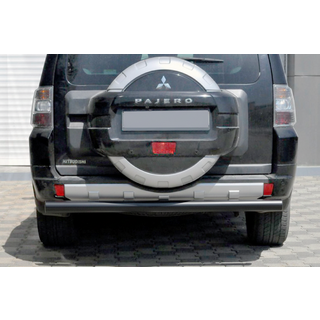 Achterbeschermbeugel AK002 Black (RVS) Mitsubishi Pajero Wagon III 1999–2006 foto 1
