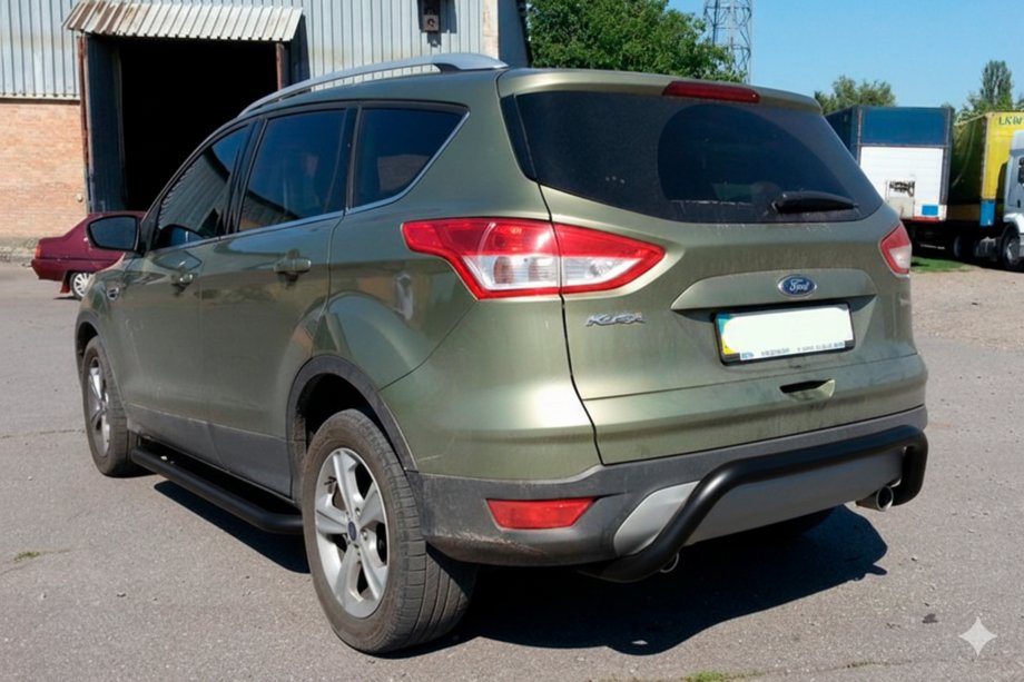 Ford Kuga 2008–2013 Achterbeugel AK007 Black (RVS) Image