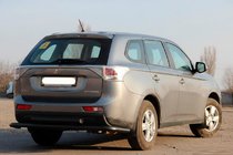 Mitsubishi Outlander 2012–2021 Achterbeugel AK004 Black (RVS) foto 3