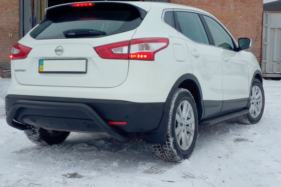 Nissan Qashqai 2014–2021 Achterbeschermbeugel AK007-1 Black (RVS) Foto 1