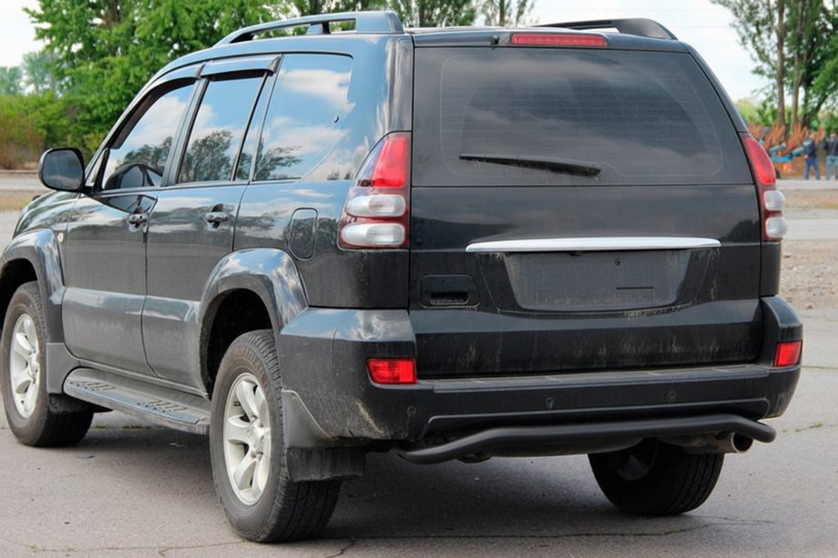 Toyota Land Cruiser Prado 120 2002–2009 Achterbeschermbeugel AK008 Black Foto 5