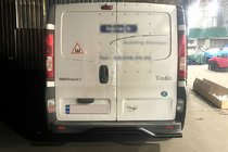 Opel Vivaro 2001–2015 Achterbeschermbeugel AK006 Black (RVS) foto 4