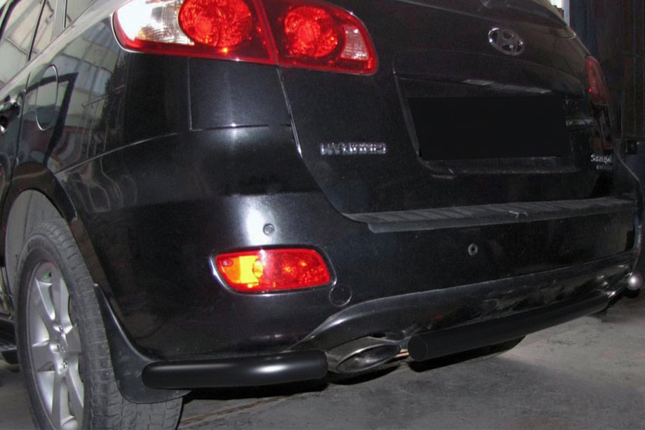 Hyundai Santa Fe 2 2006–2012 Achterhoeken voor centrale beugel AK0073 Black (2 st., RVS) Image
