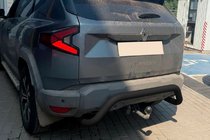 Dacia Duster 2024– Achterbeschermbeugel AK007 Black (RVS) foto 3