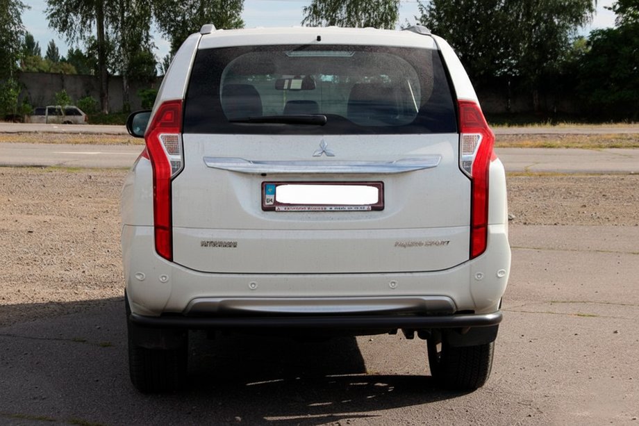 Mitsubishi Pajero Sport 2015– Achterbeschermbeugel AK005 Black (RVS) Foto 6